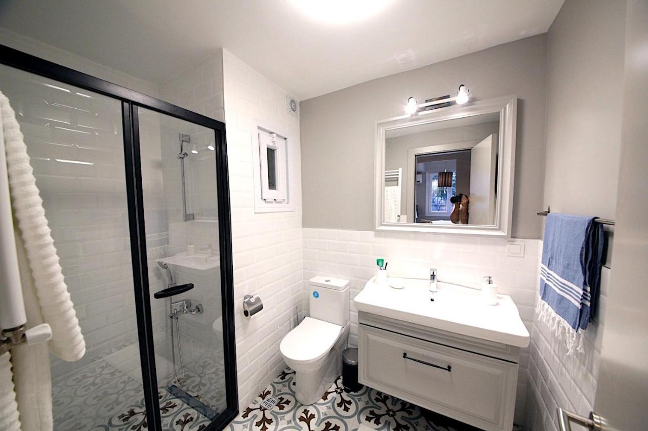 Superior Refurbished Flat In The Heart Of Istanbul Apartment Ngoại thất bức ảnh